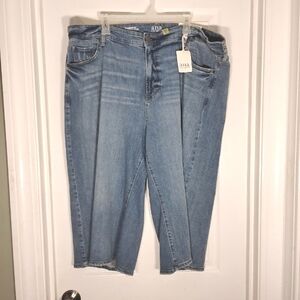 a.n.a. High Rise Wide Leg Crop Jeans